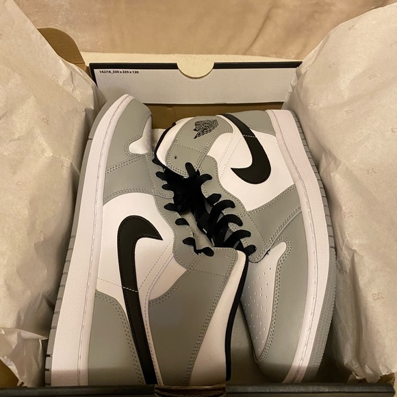 AJ1 Air Jordan 1 Mid Light Smoke Grey Sz 10 - Picture 7 of 8